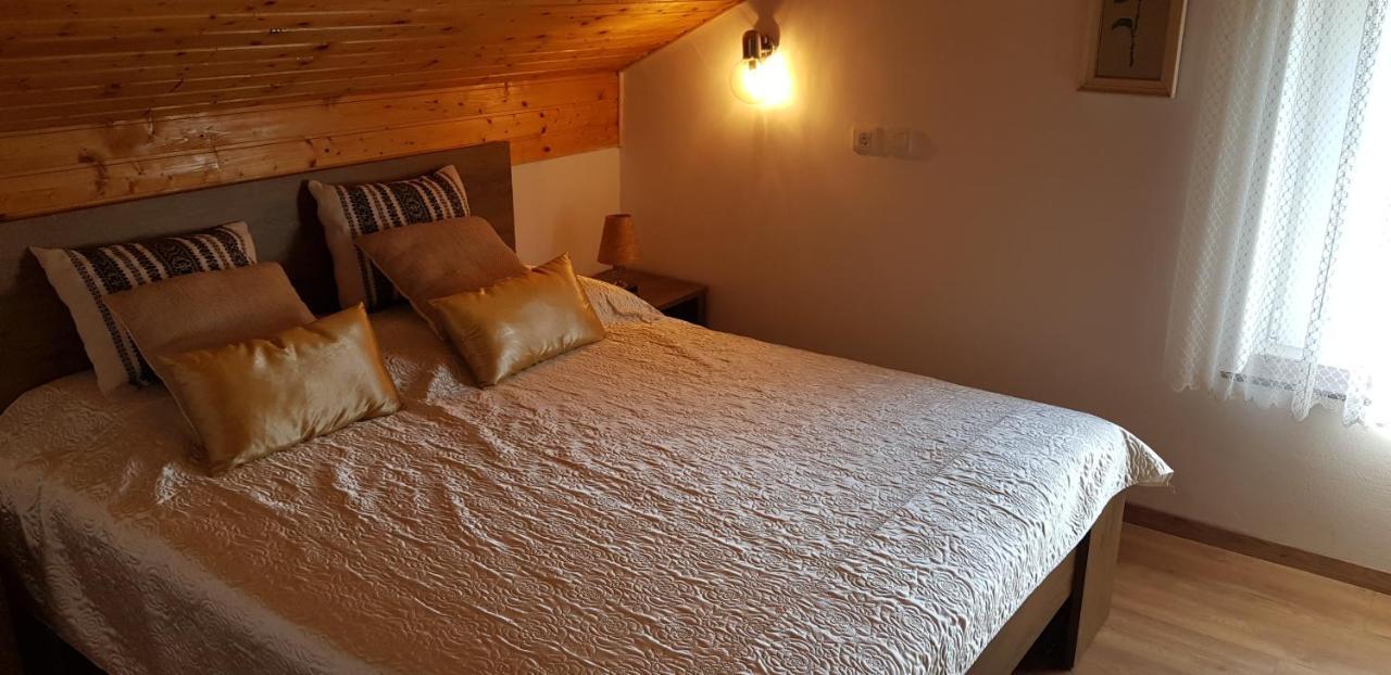 Holiday House Vilana Puconci Esterno foto